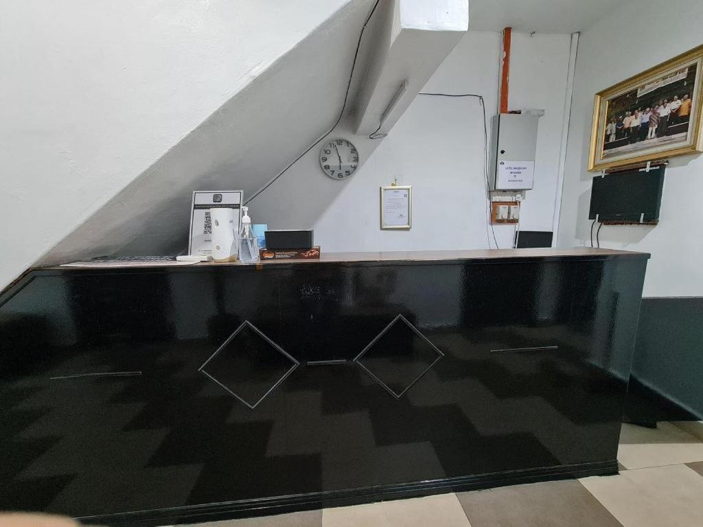 Oyo 90936 Hotel Manjoi Inn イポー エクステリア 写真
